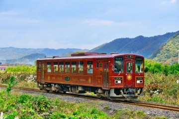 【8時間半】若桜鉄道に乗って風景を楽しみ、若桜の街並みを歩…