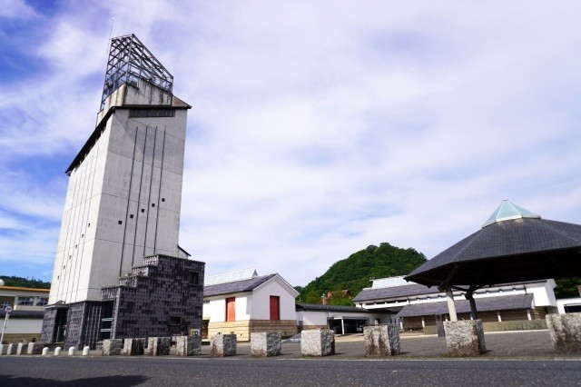 「鳥取市因幡万葉歴史館」万葉集ゆかりの地、因幡地方の歴史や文化を紹介するミュージアム