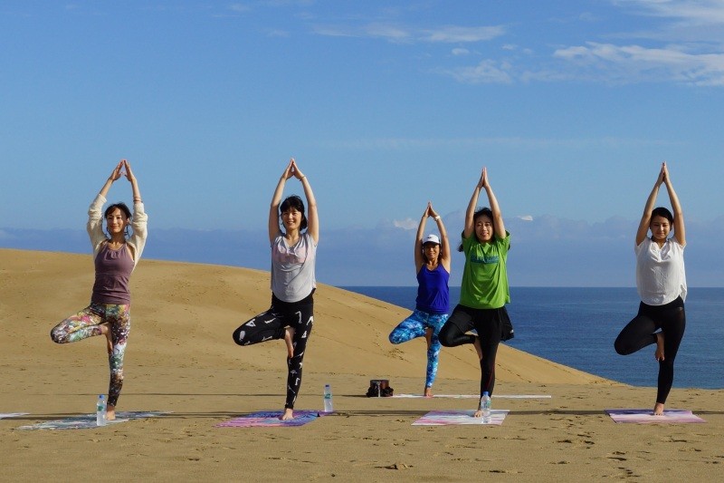 砂丘YOGAと砂Fitで心も体もリフレッシュ！