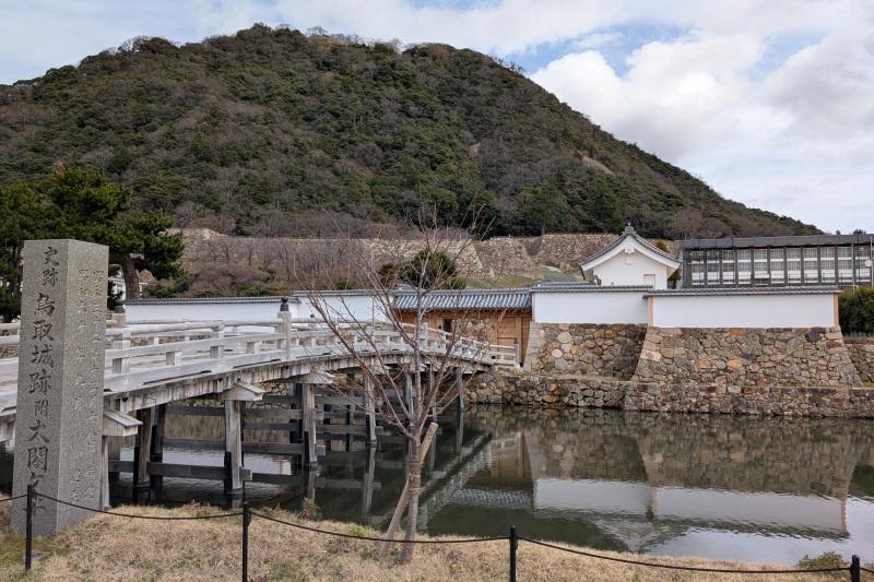 鳥取城跡 「日本（ひのもと）にかくれなき名山」に築かれた城　