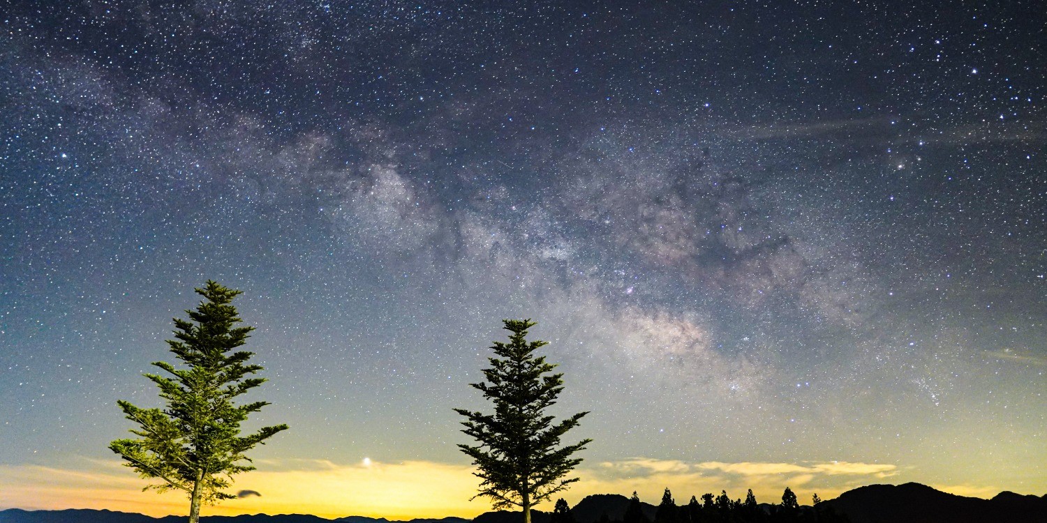 満天の星をひとり占め！きれいな星空の下でロマンティックキャンプ