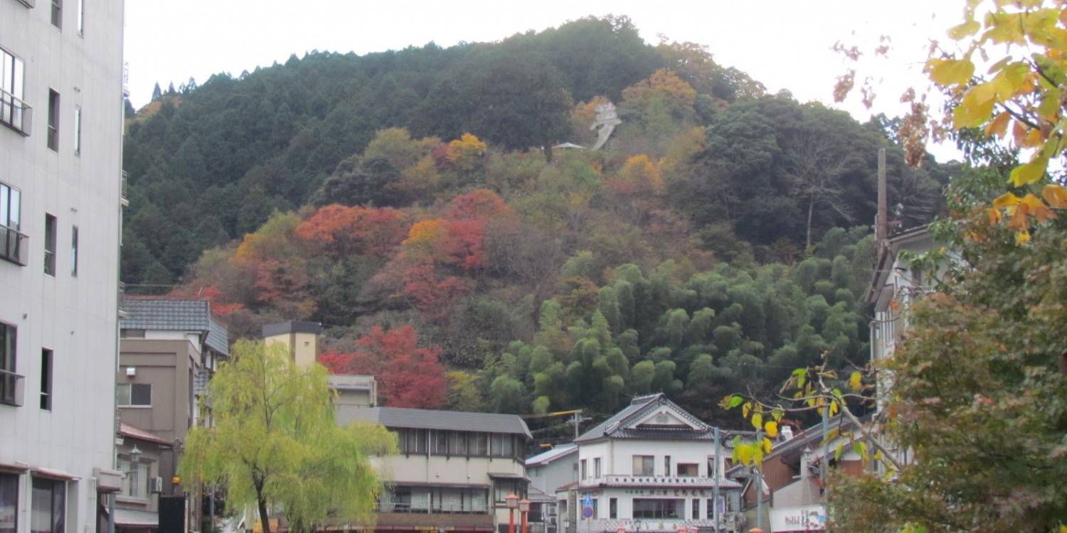 紅葉スポット（新温泉町・温泉エリア）