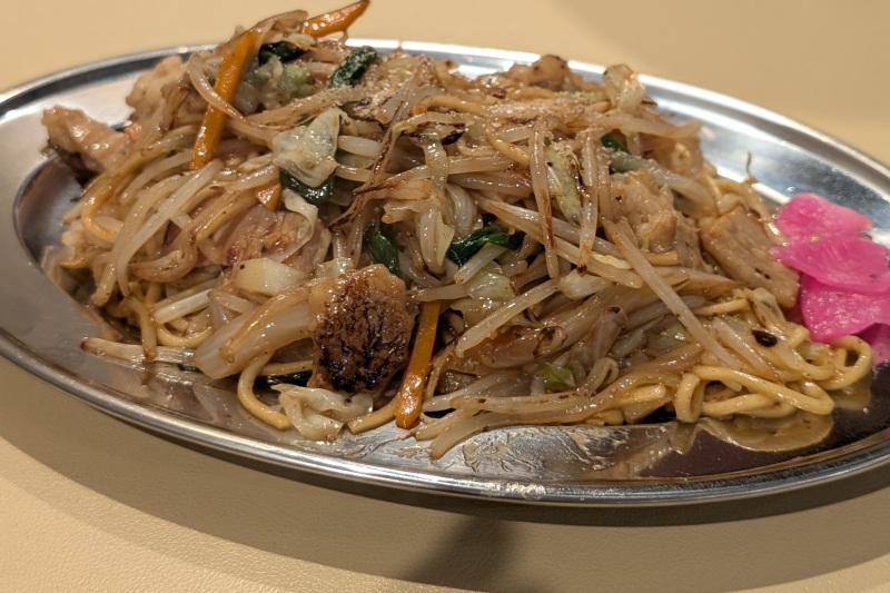 鳥取牛骨麺　藤喜