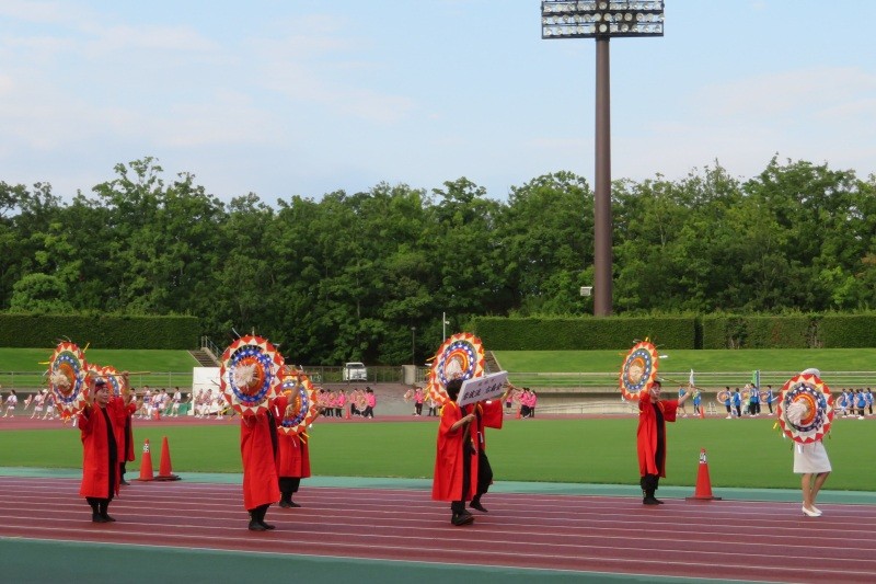 一斉傘踊り 姫路右扇会