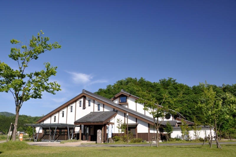 豊岡市立コウノトリ文化館