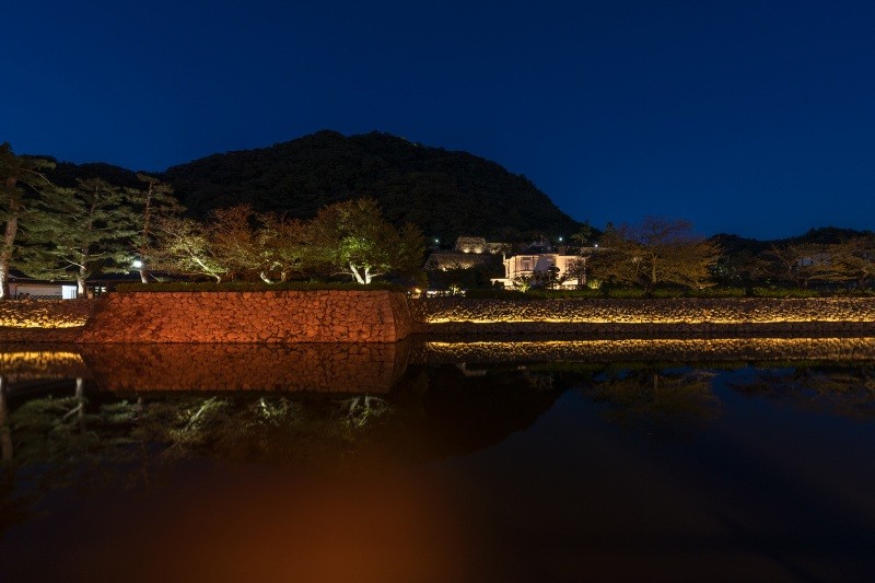 鳥取城跡　お堀端