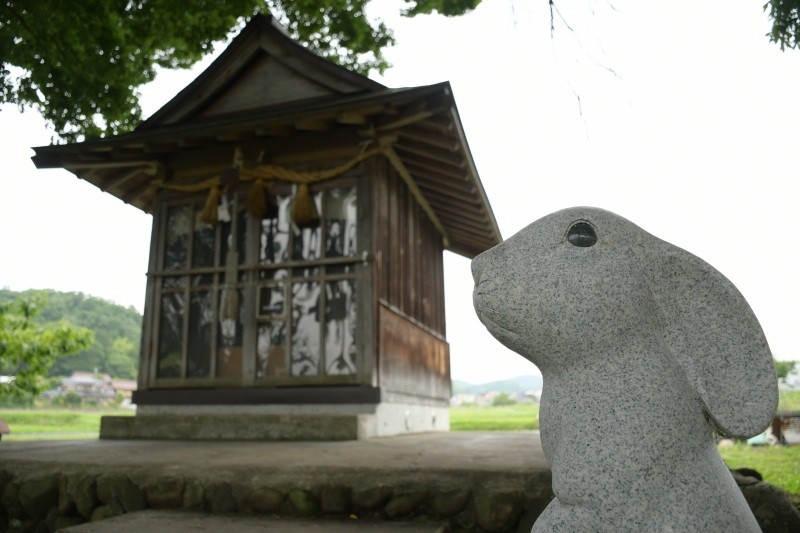八頭町福本　白兎神社