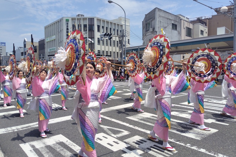 鳥取しゃんしゃん祭（一斉傘踊り）