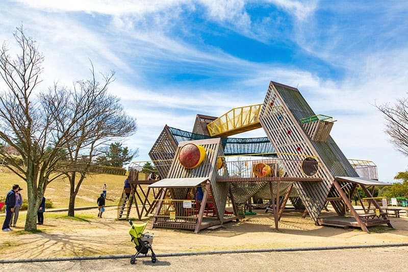 開園50周年☆ 鳥取砂丘とセットで楽しもう!親子で遊べるテーマパーク