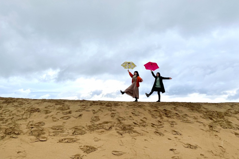 雨の日の鳥取砂丘を歩いてみよう　©TRAIL ON