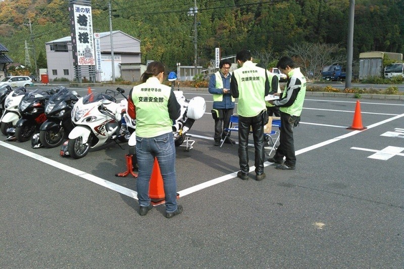 隼駅を守る会　交通安全部