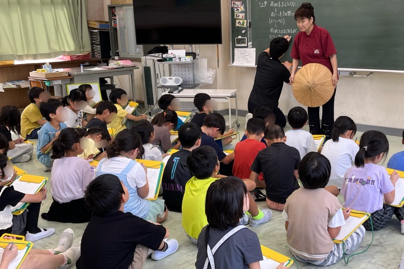 出前講座の様子（久松小学校）