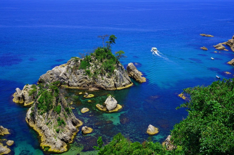浦富海岸　島めぐり遊覧船