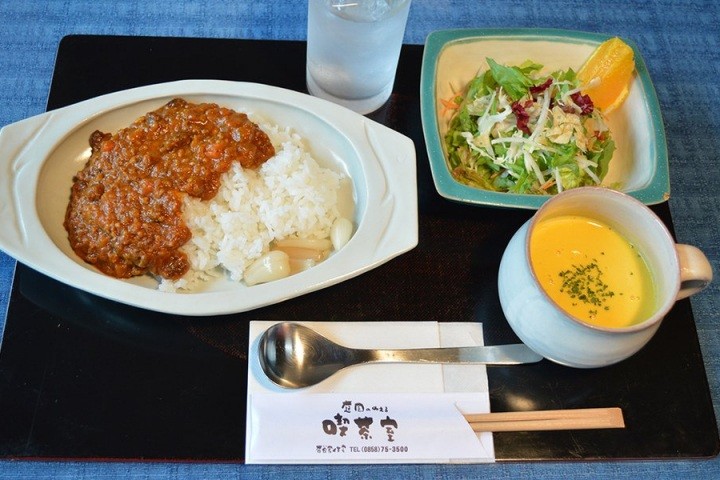 庭園の見える喫茶室（ランチ）