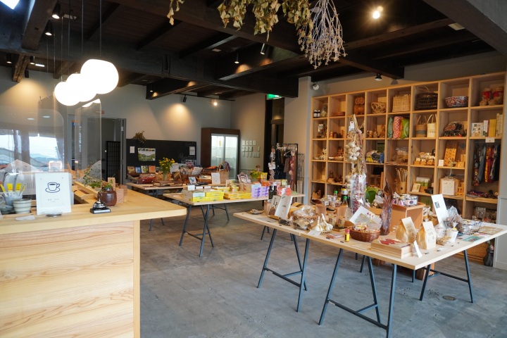 智頭町総合案内所　暮らし屋