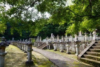 鳥取藩主池田家墓所