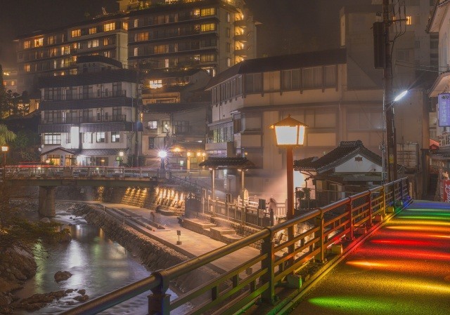 荒湯 ・足湯・夢千代像