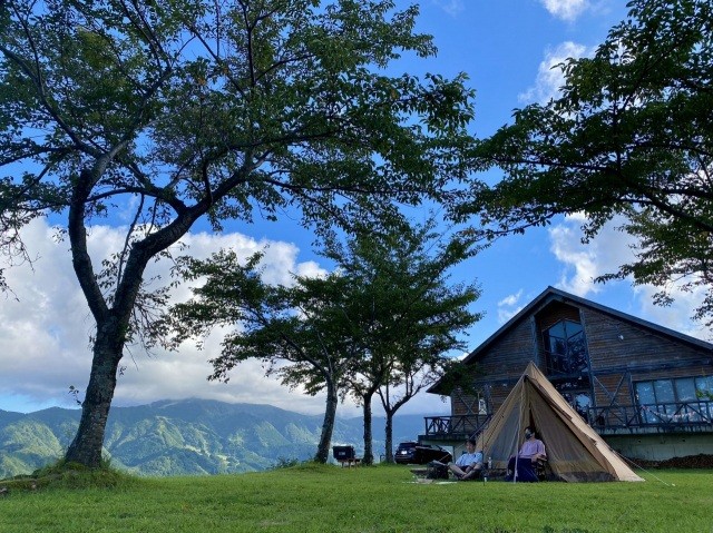 吉滝キャンプ場コテージ村