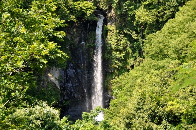 八反の滝