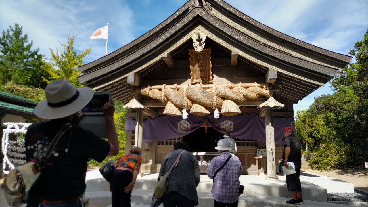 地元ガイドによる白兎神社の案内