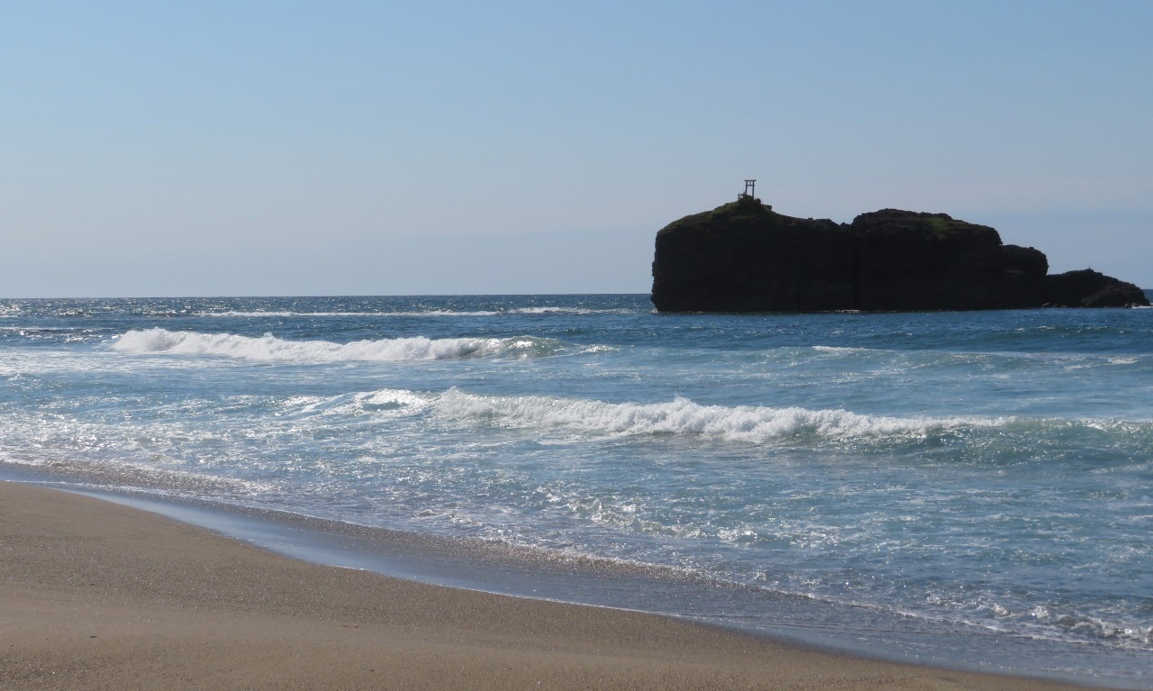 Hakuto Beach, Hakuto-no-oka